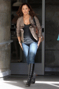 Minka Kelly at the Sets of The Room Mate