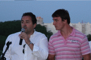 f423b036615085.gif