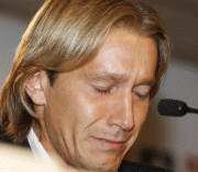 9e931a44405543.gif