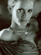 Amber Valletta